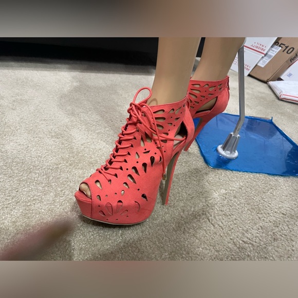 New! Unworn! Size 9 Peeptoe Stiletto Heels - Picture 9 of 12